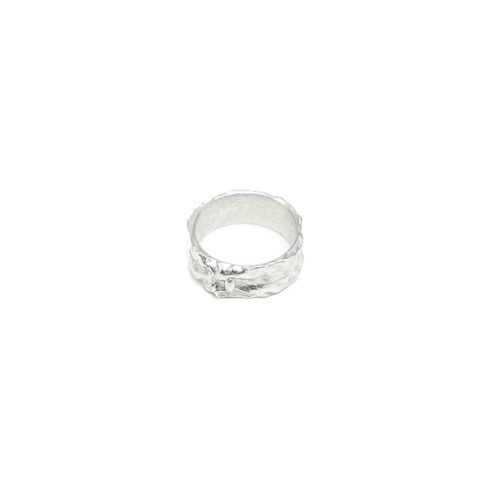 Wave Wide Ring Hover