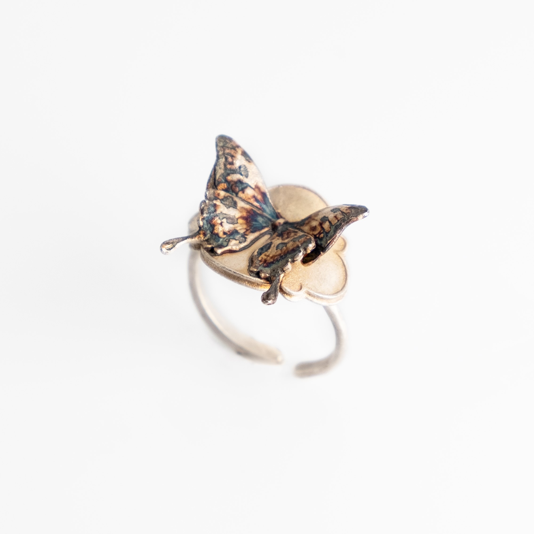 Butterfly Ring Hover